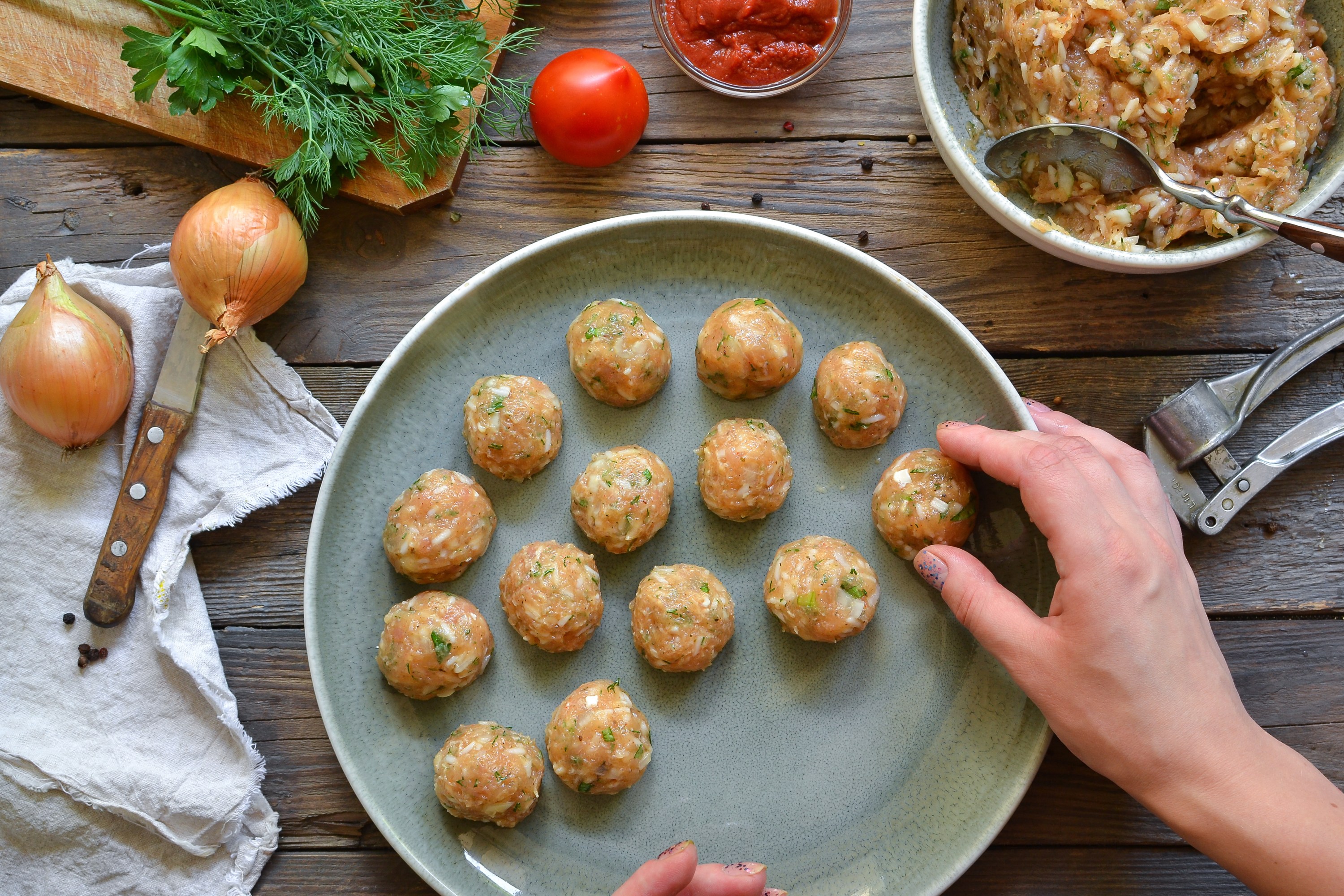 making meatballs