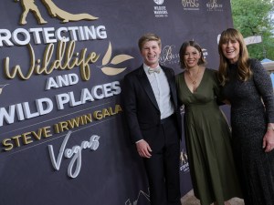 Robert, Bindi, and Terri Irwin