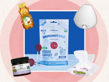 The best natural cold products for kids include Vitamin C lollipops, chest rub, and honey — among many other products.