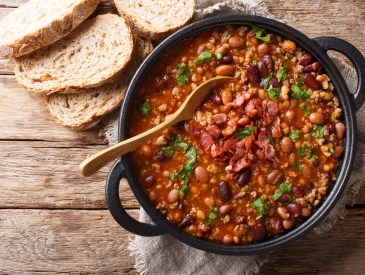 slow cooker baked beans